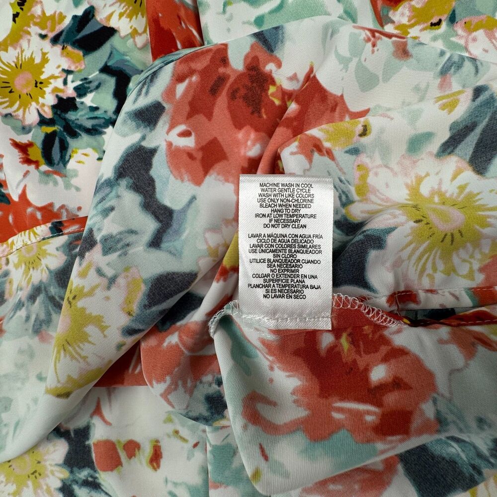 Mario Serrani Women Top Sz S NWT Green Floral V-Neck Top 3/4 Sleeves - Picture 6 of 8